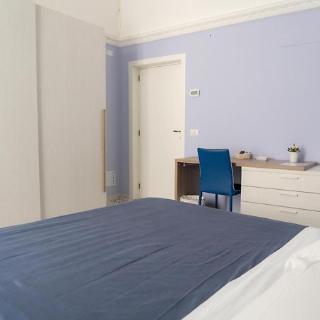 Le Tre Rondini Hotell Barletta Exteriör bild