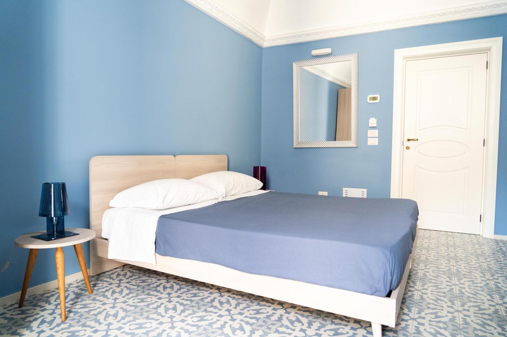 Le Tre Rondini Hotell Barletta Exteriör bild