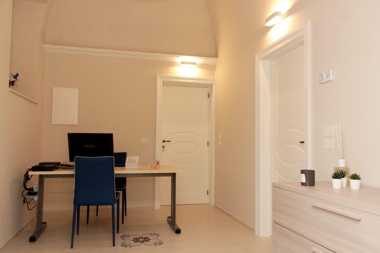 Le Tre Rondini Hotell Barletta Exteriör bild